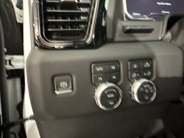 Used 2024 GMC Sierra 1500 AT4X AWD/4WD image 18