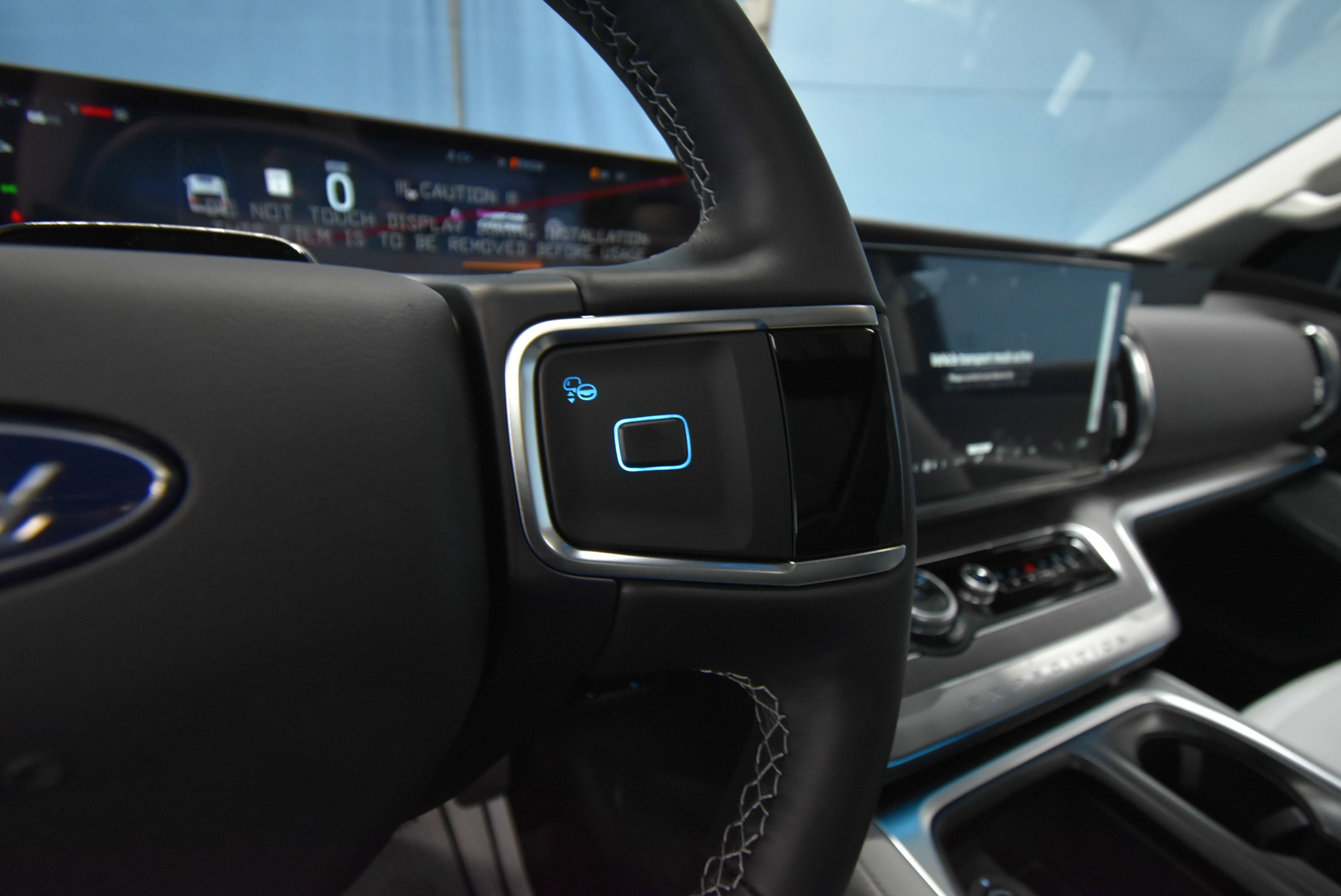 New 2026 Ford Expedition Max Platinum image 11