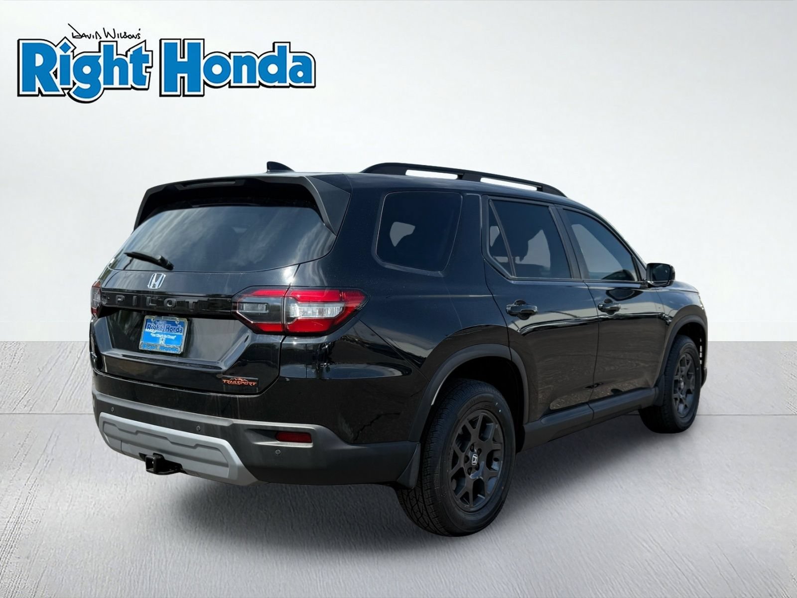 Certified 2023 Honda Pilot TrailSport image 9