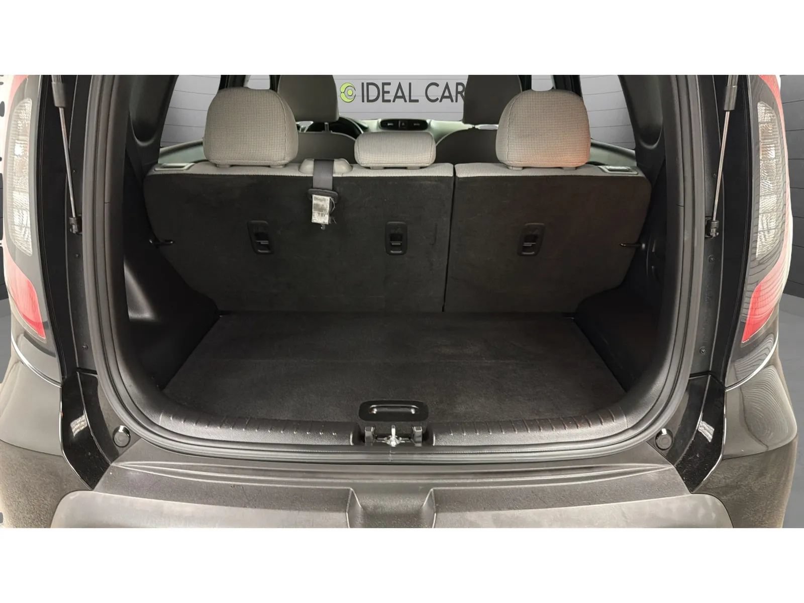 Used 2016 Kia Soul FWD image 17