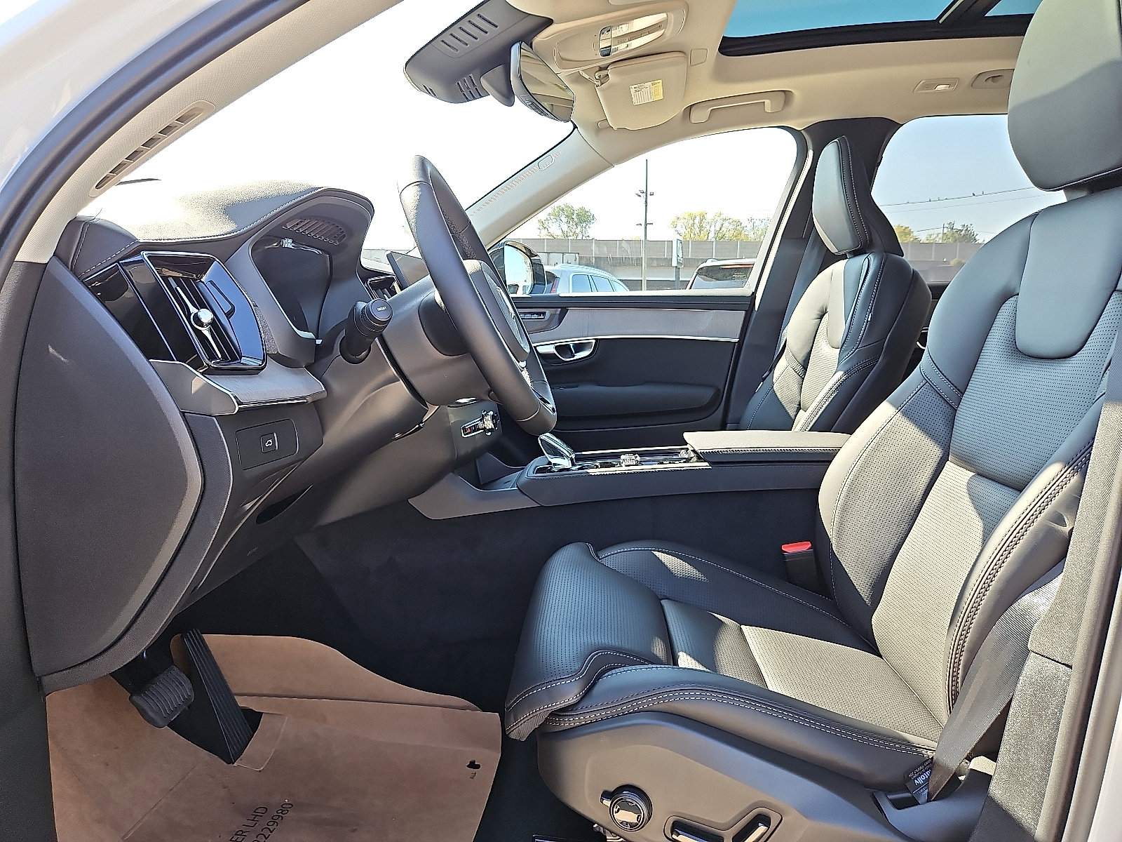 New 2026 Volvo XC90 B6 Ultra image 10