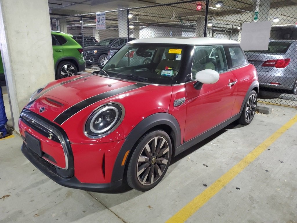 Used 2023 MINI Cooper SE image 1