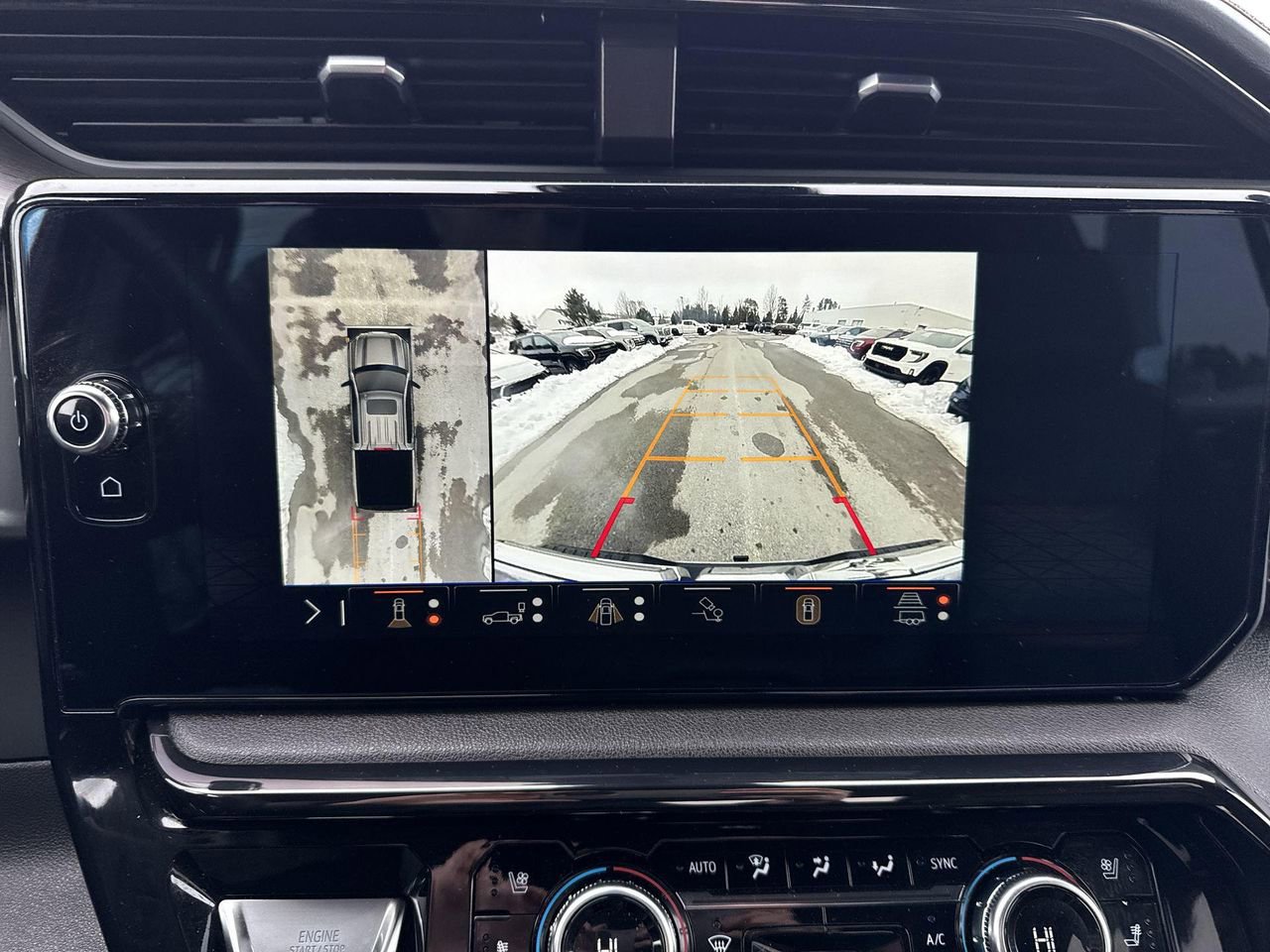 Certified 2024 GMC Sierra 1500 AT4 w/ Technology Package AWD/4WD image 15