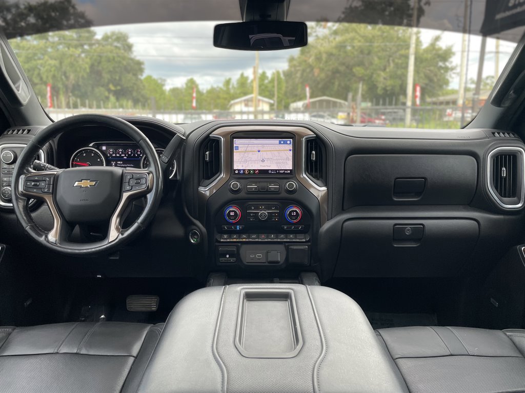 Used 2022 Chevrolet Silverado 3500 High Country w/ Safety Package II image 5