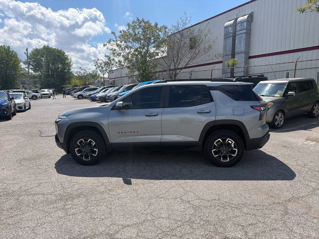 Used 2025 Chevrolet Equinox ACTIV FWD image 9