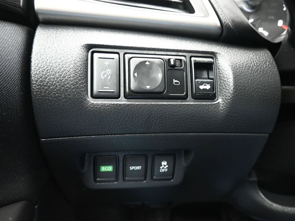 Used 2018 Nissan Sentra SV image 24