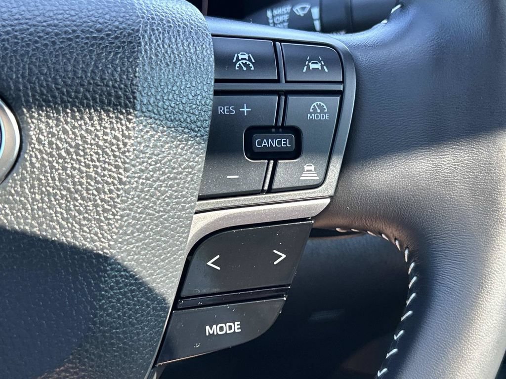 Used 2025 Toyota Camry SE w/ Multimedia Upgrade Package FWD image 31