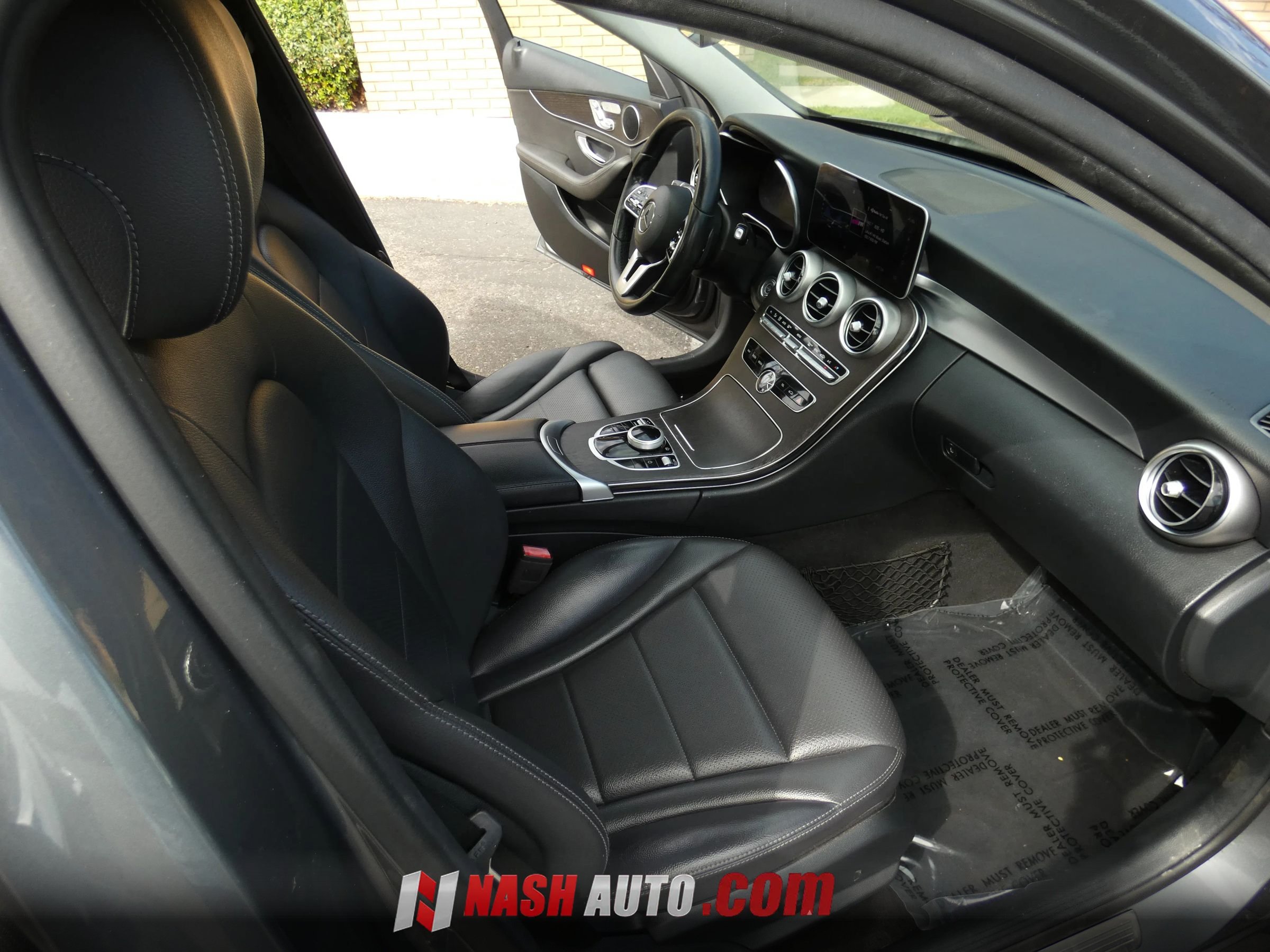 Used 2019 Mercedes-Benz C 300 Sedan image 25