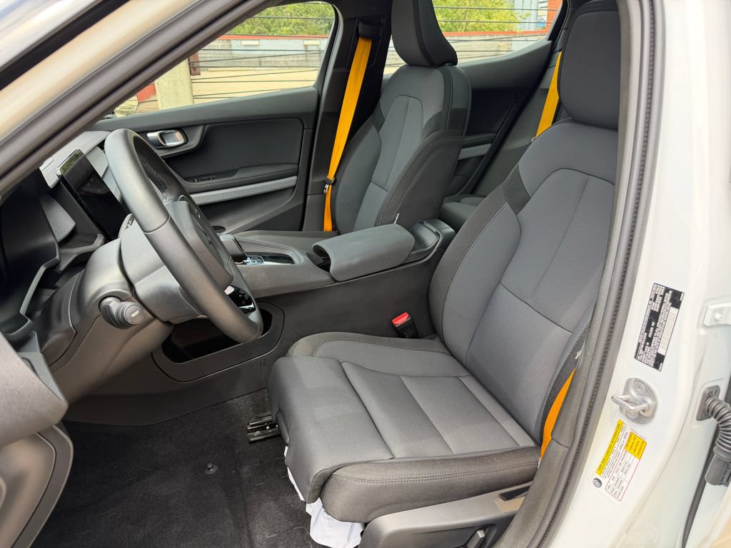 Used 2023 Polestar Polestar 2 w/ Pilot Pack AWD/4WD image 11