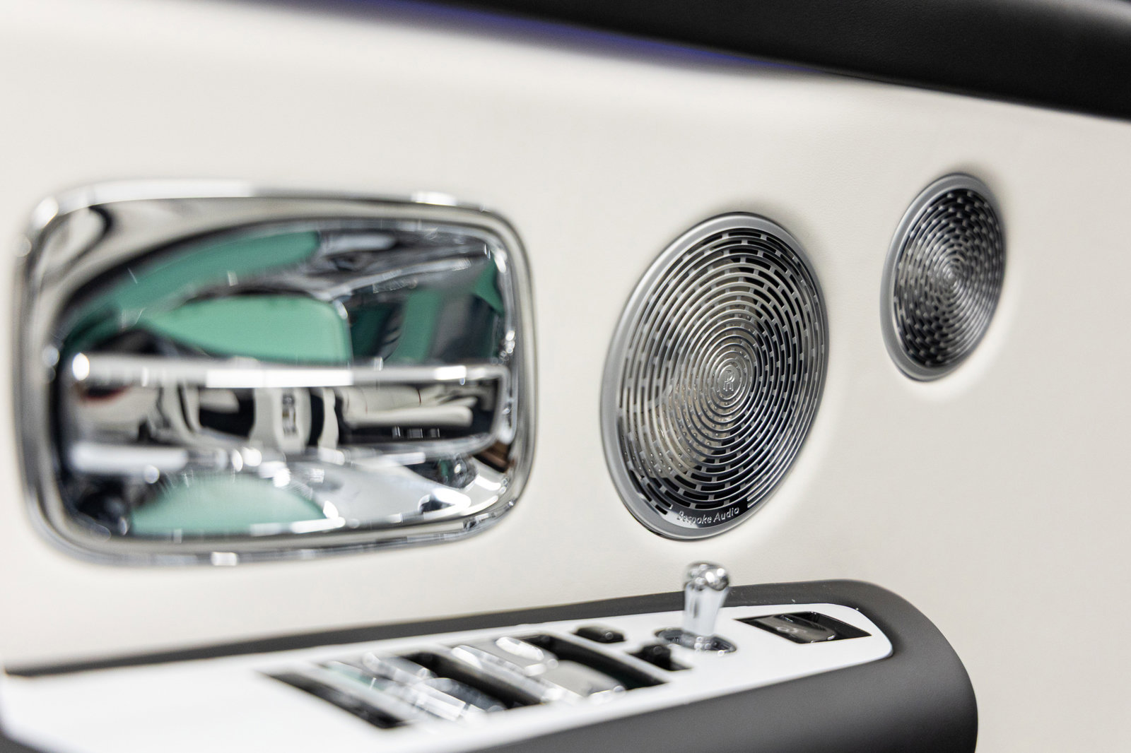 New 2026 Rolls-Royce Cullinan Black Badge image 37