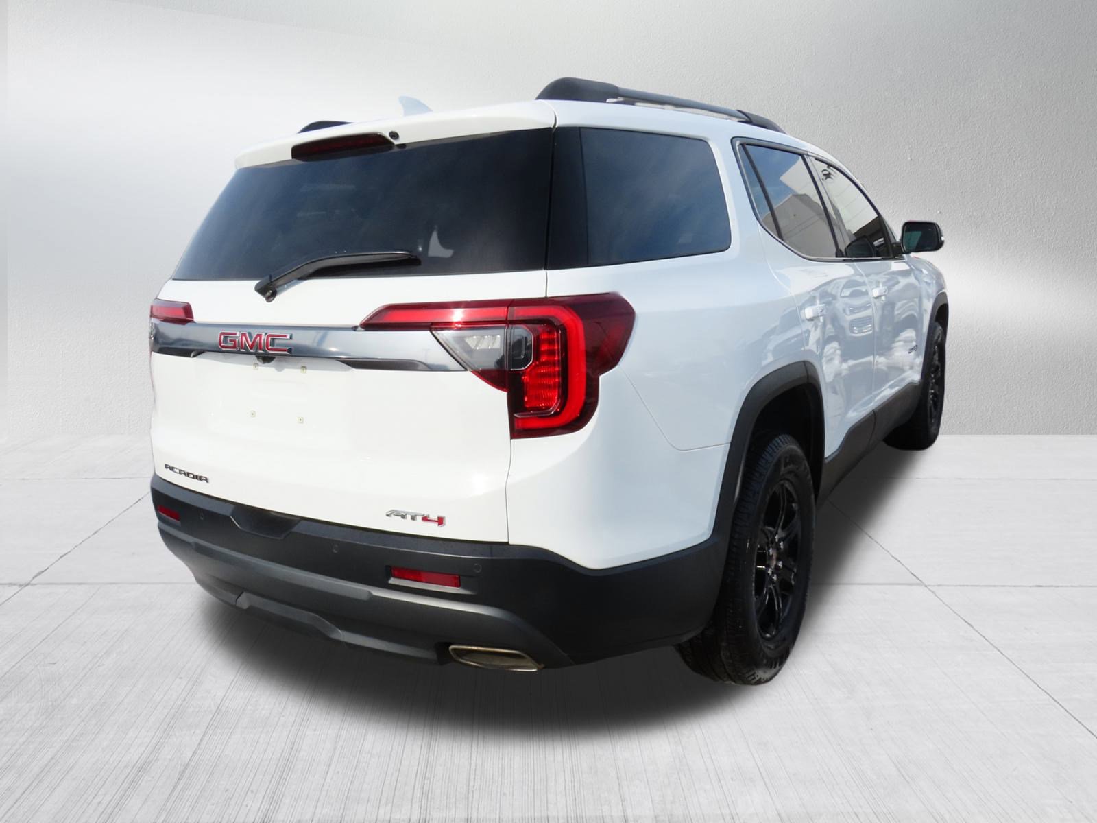 Used 2023 GMC Acadia AT4 w/ Technology Package image 7