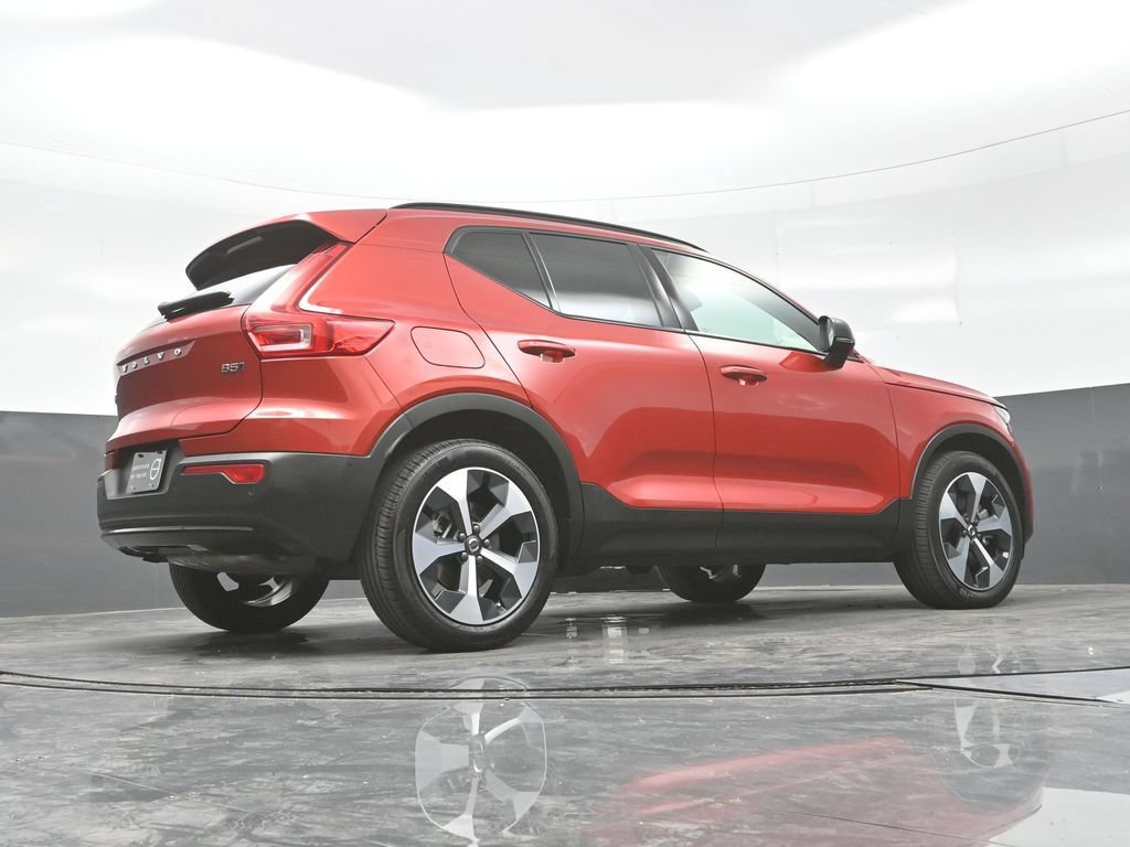Used 2024 Volvo XC40 B5 Plus w/ Climate Package AWD/4WD image 30