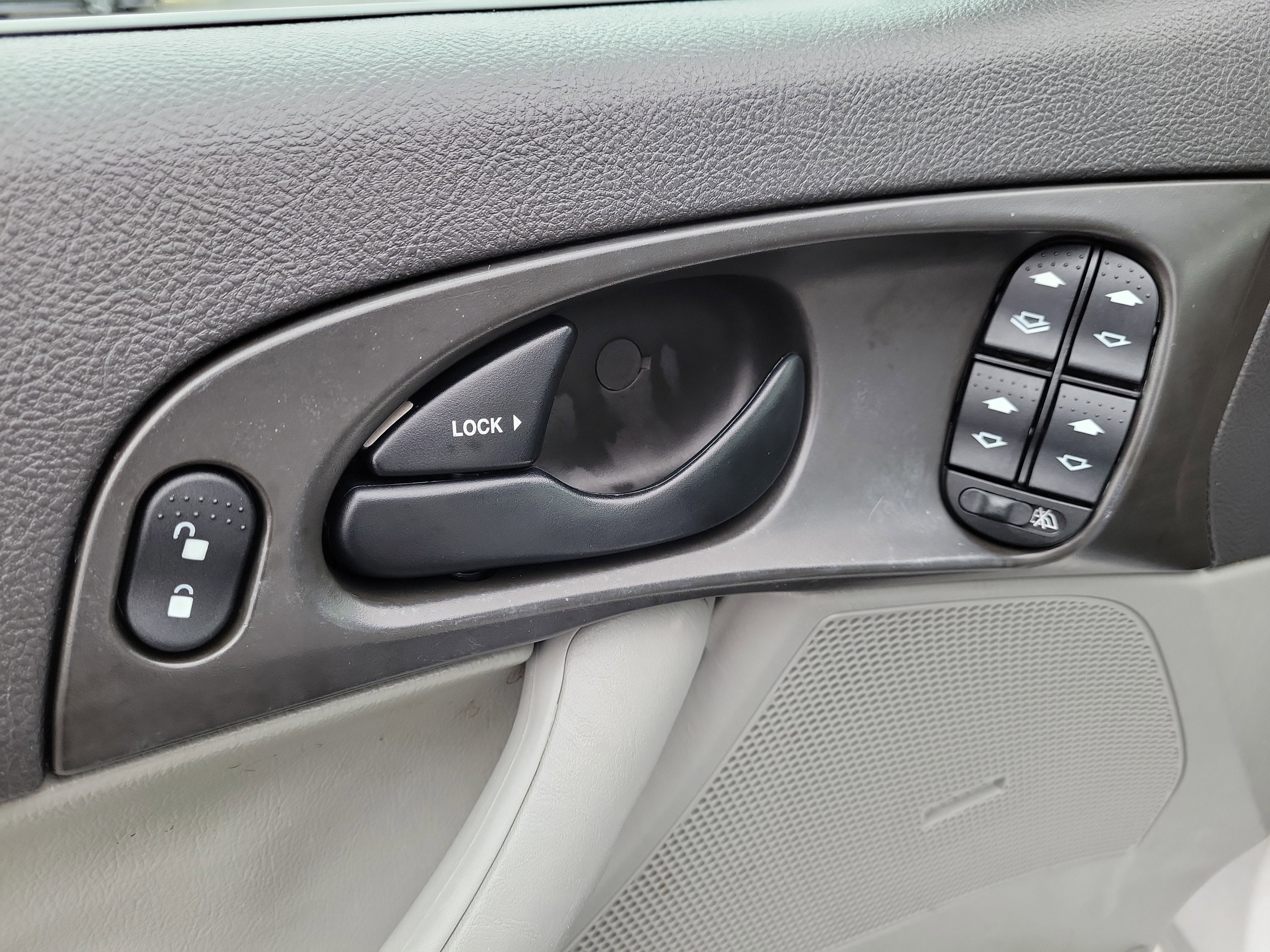 Used 2007 Ford Focus S image 15