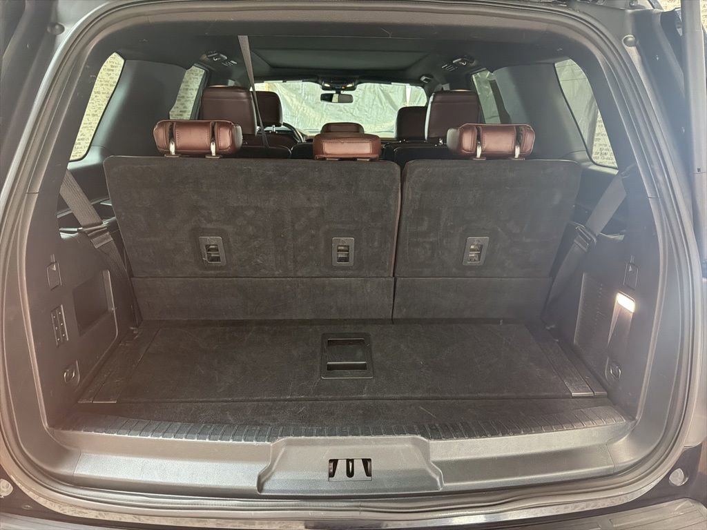 Used 2024 Ford Expedition Limited image 13