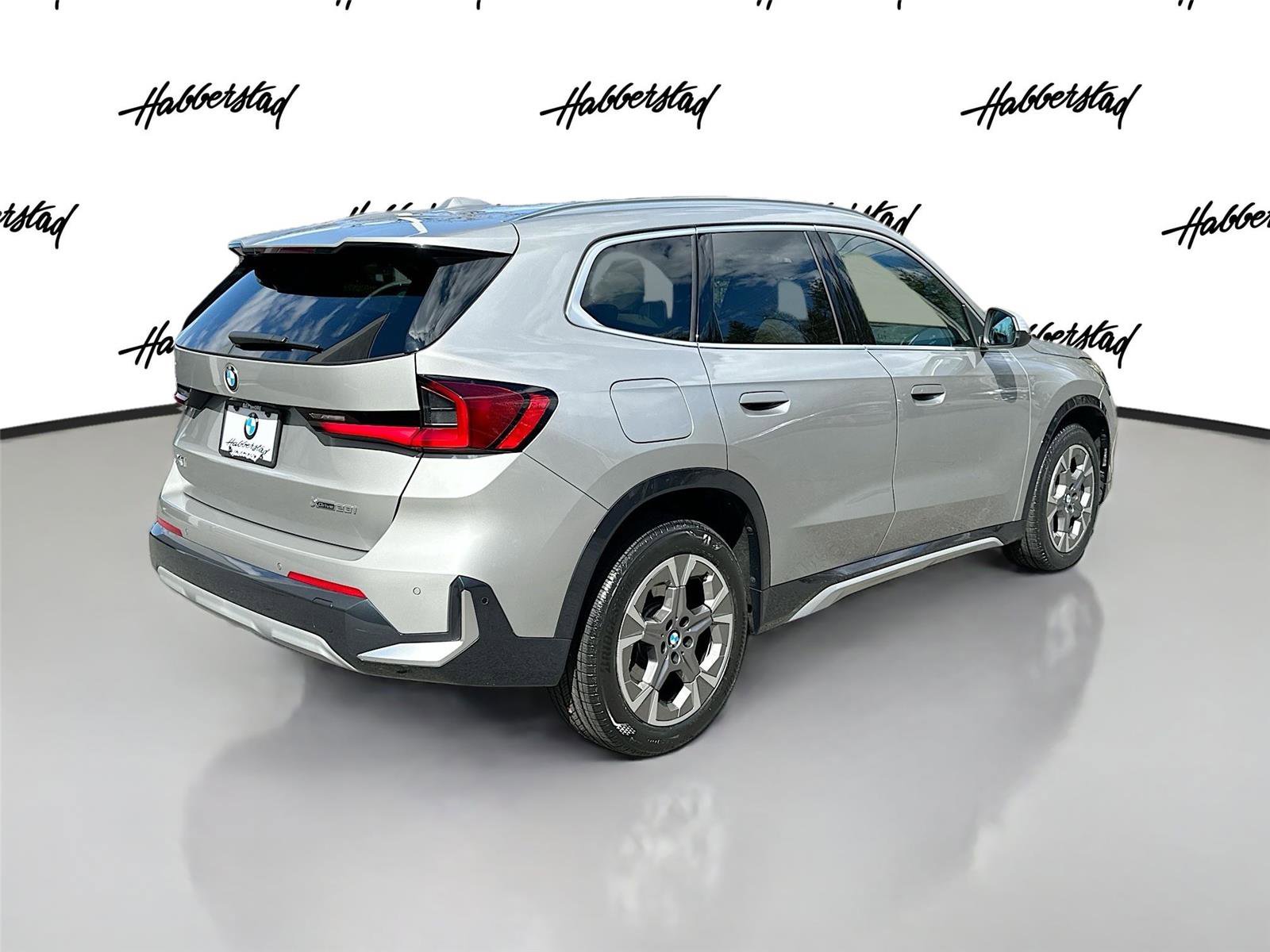 Certified 2023 BMW X1 xDrive28i w/ Convenience Package image 5