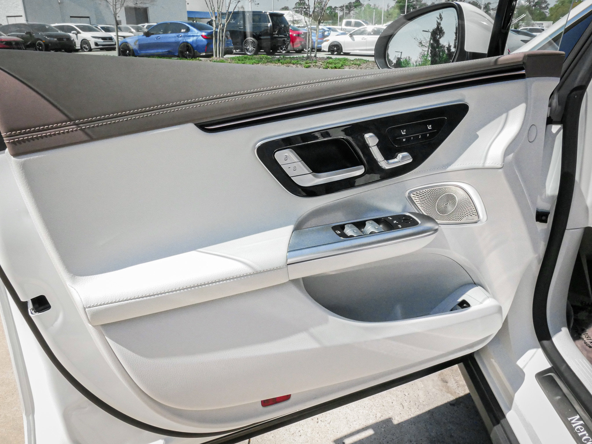 Used 2023 Mercedes-Benz EQE 350+ 4MATIC Sedan image 14