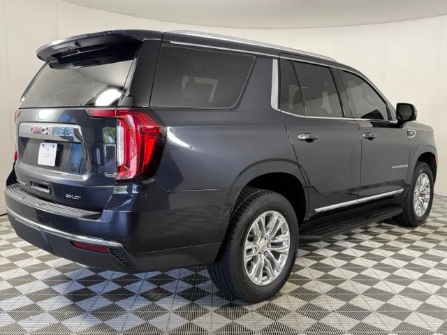 Used 2024 GMC Yukon SLT w/ SLT Luxury Package AWD/4WD image 9