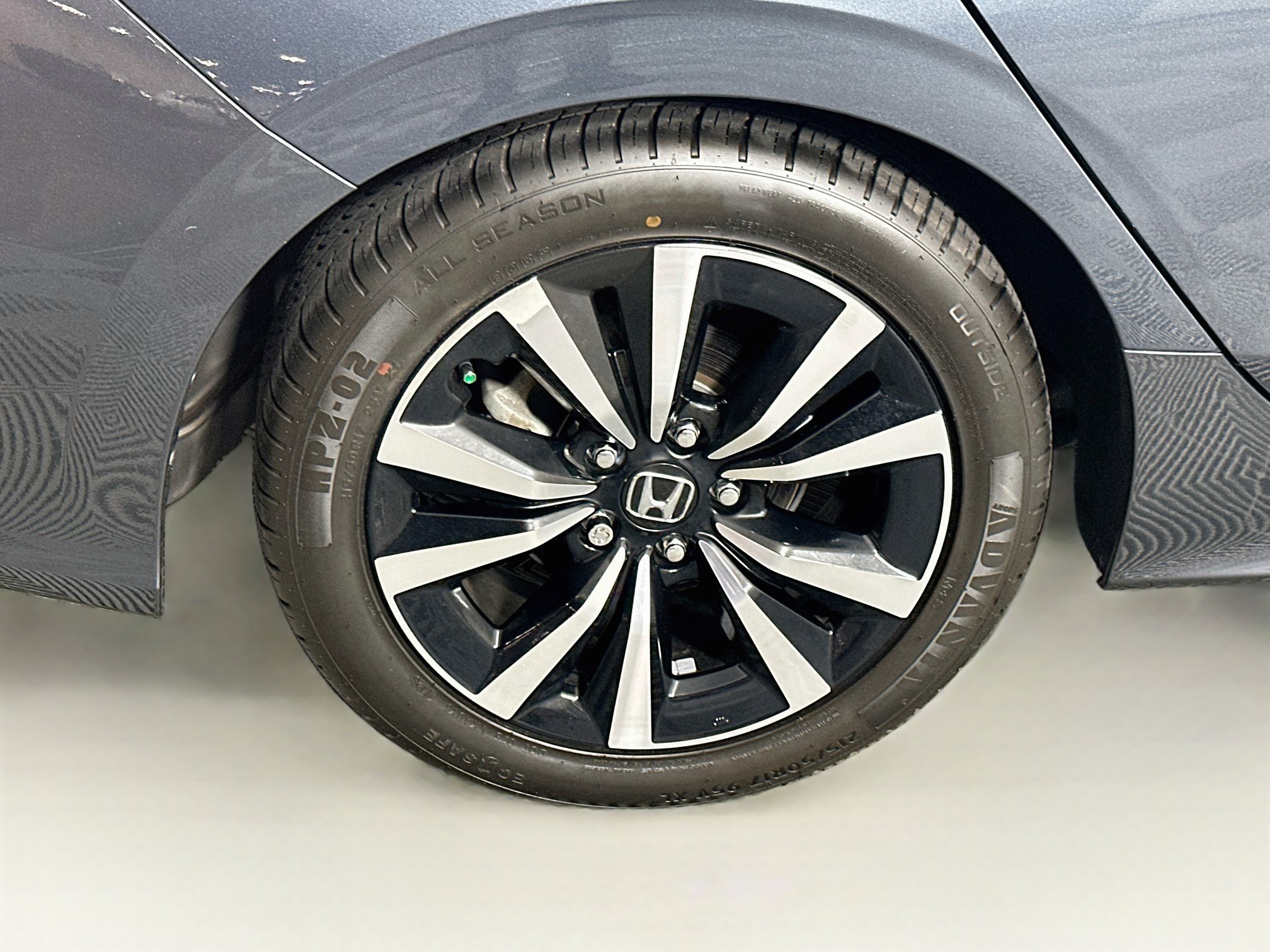 Used 2023 Honda Civic EX-L image 11