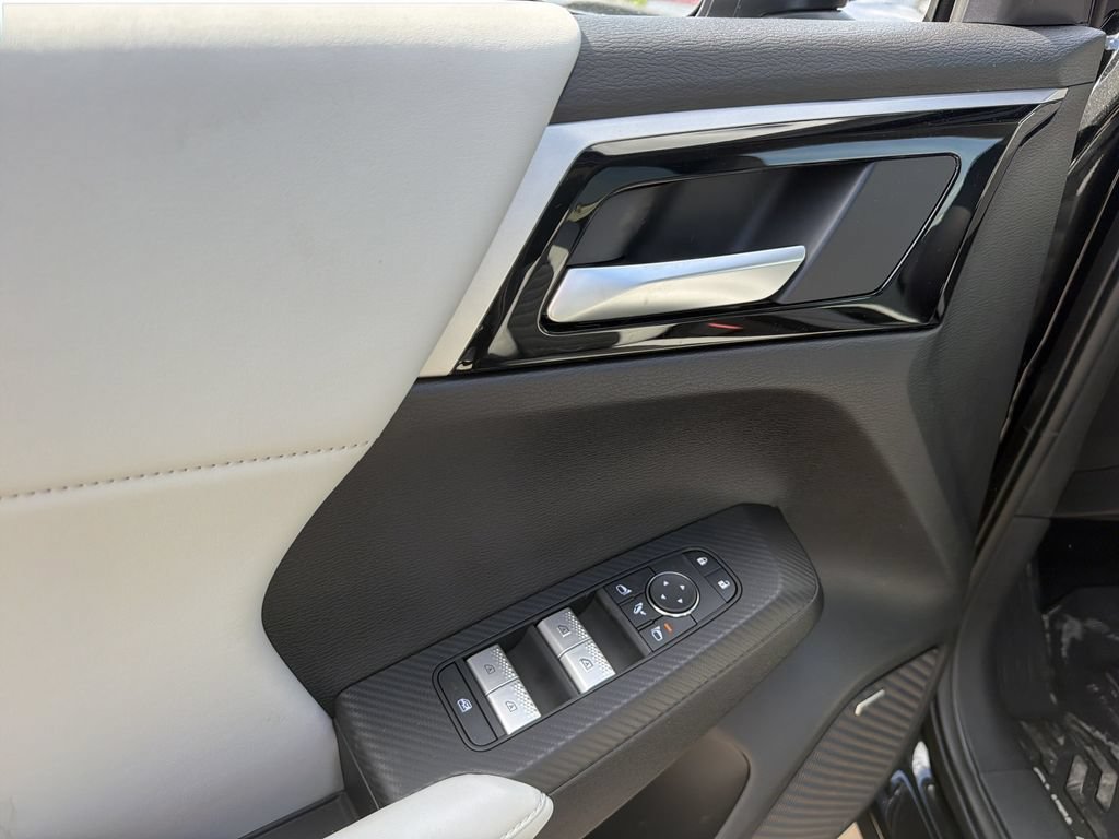 New 2026 Mitsubishi Outlander SE AWD/4WD image 14