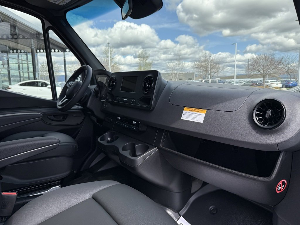 New 2024 Mercedes-Benz Sprinter 2500 image 21