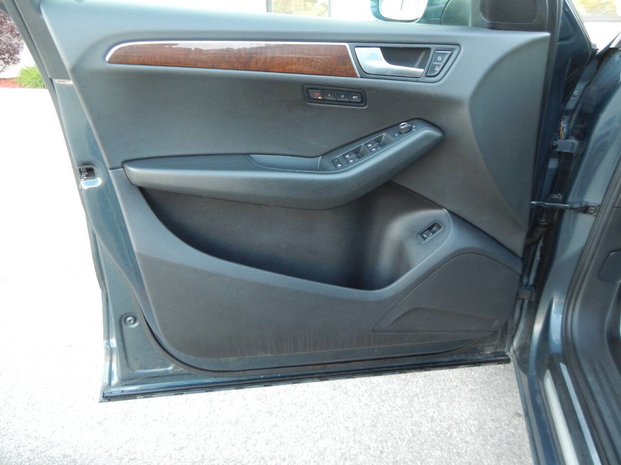 Used 2011 Audi Q5 2.0T Premium Plus image 24