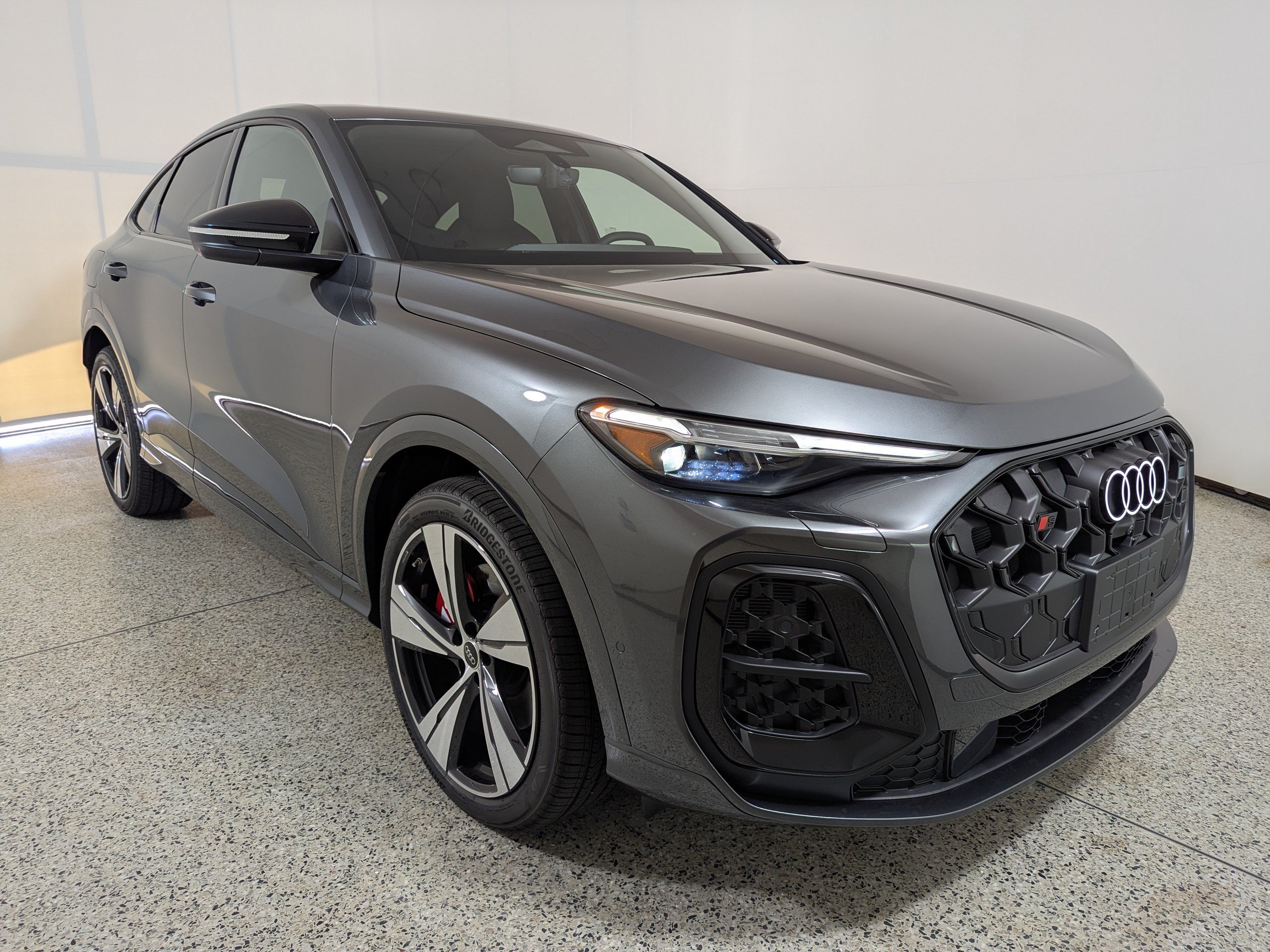 New 2026 Audi SQ5 Prestige