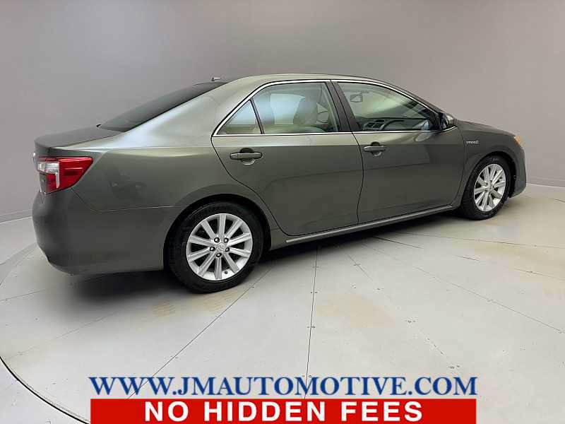 Used 2013 Toyota Camry XLE w/ Convenience Pkg FWD image 5