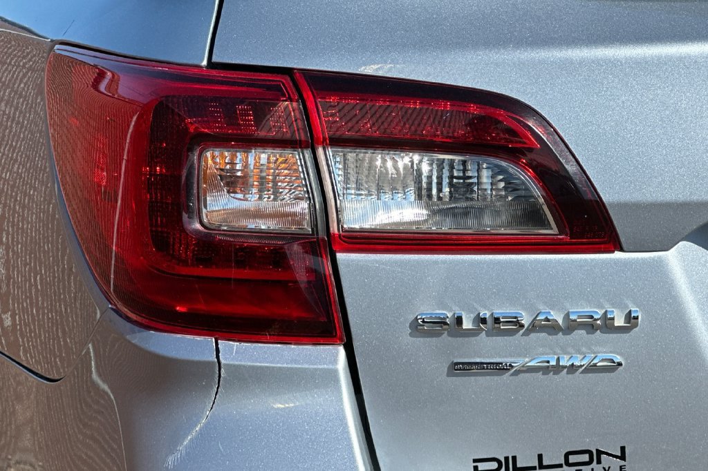 Used 2018 Subaru Outback 2.5i Premium AWD/4WD image 9