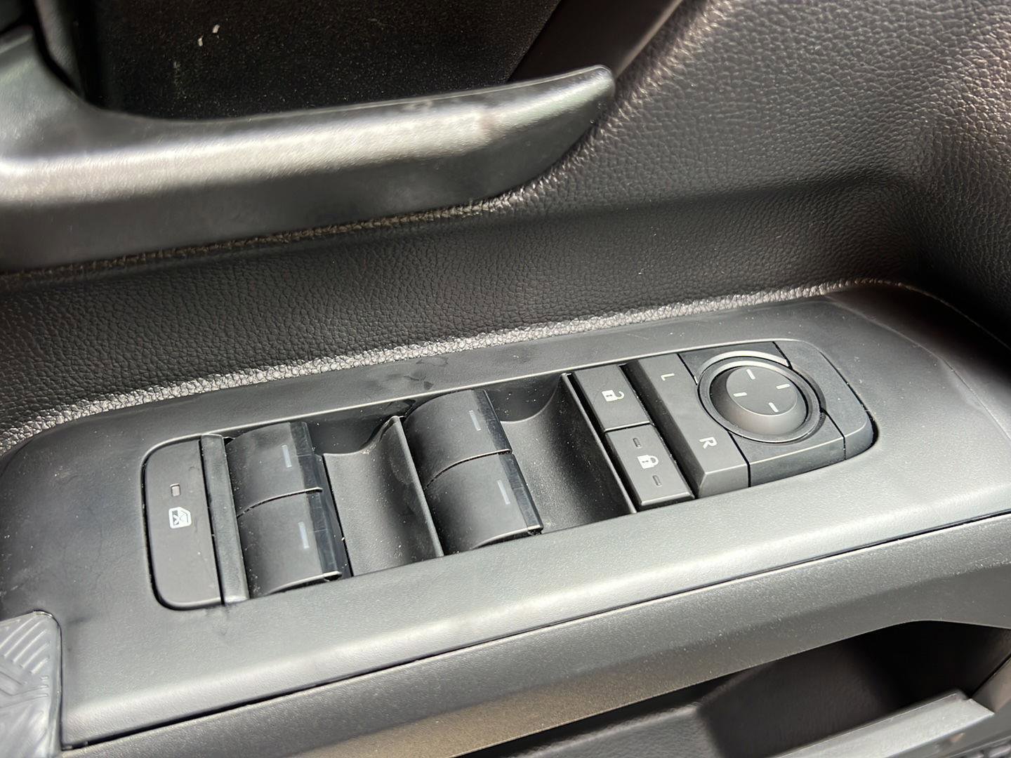 New 2026 Toyota Tacoma SR image 13