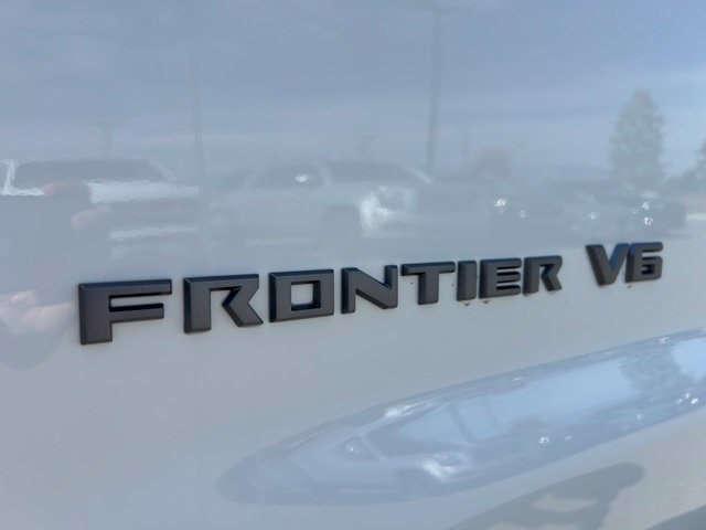 New 2027 Nissan Frontier S w/ Tow Package AWD/4WD image 9