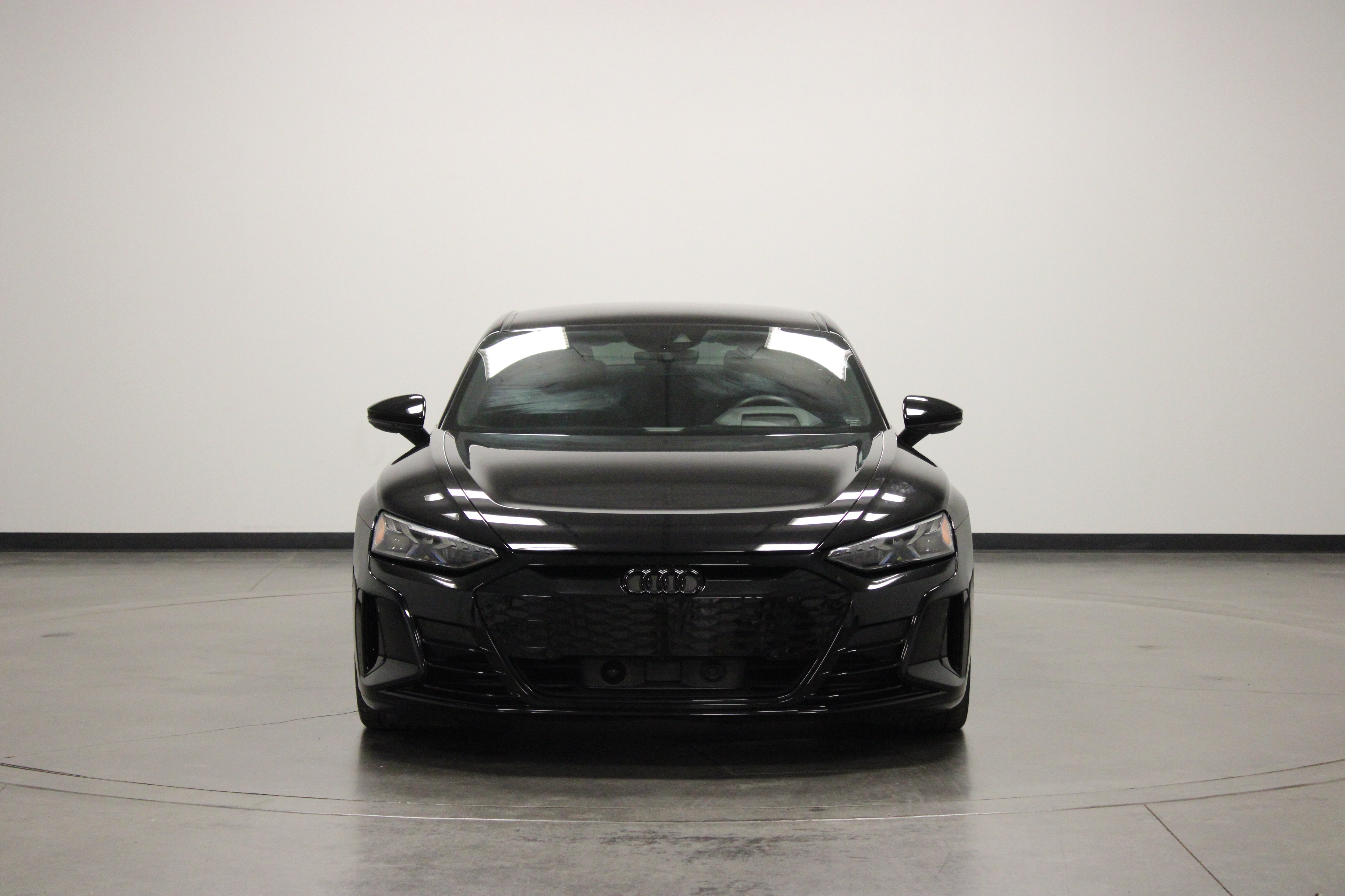 Used 2023 Audi e-tron GT Prestige w/ Prestige Package AWD/4WD image 3