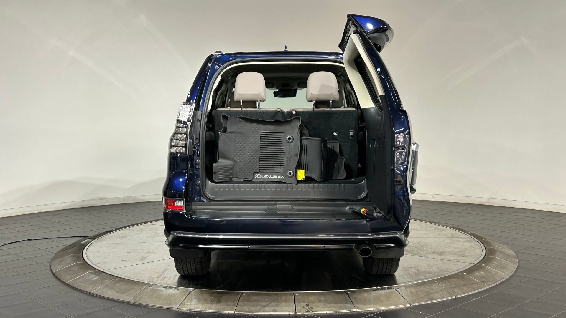 Used 2023 Lexus GX 460 Premium AWD/4WD image 29