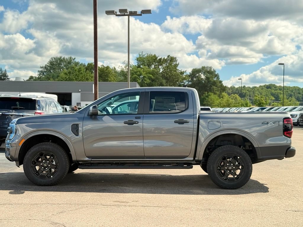 New 2026 Ford Ranger XLT w/ Black Appearance Package AWD/4WD image 38