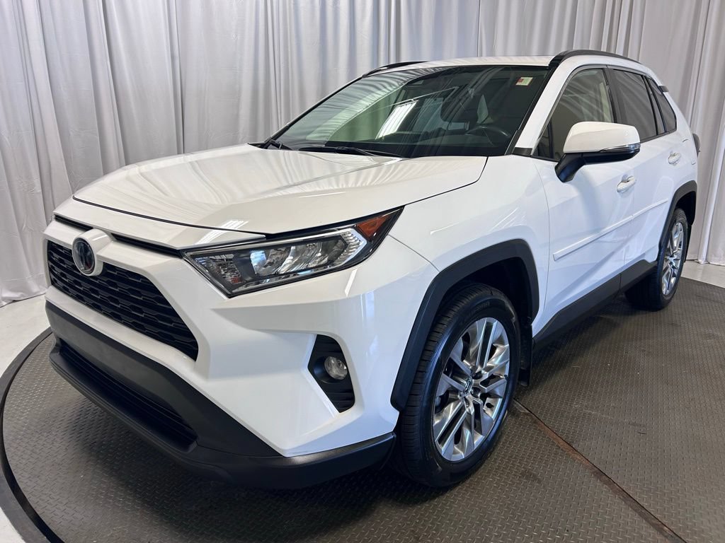 Used 2020 Toyota RAV4 XLE Premium AWD/4WD image 26