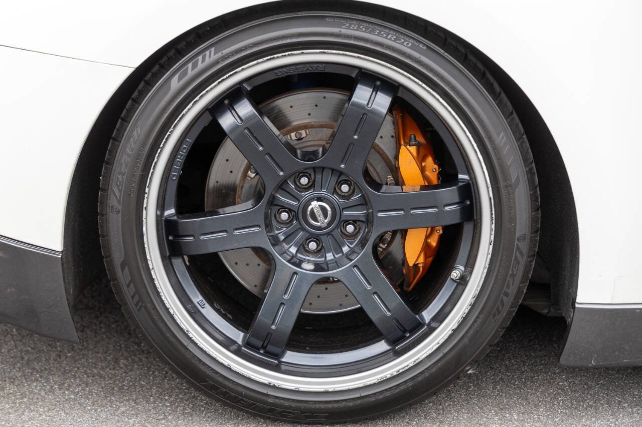 Used 2014 Nissan GT-R Black Edition AWD/4WD image 14