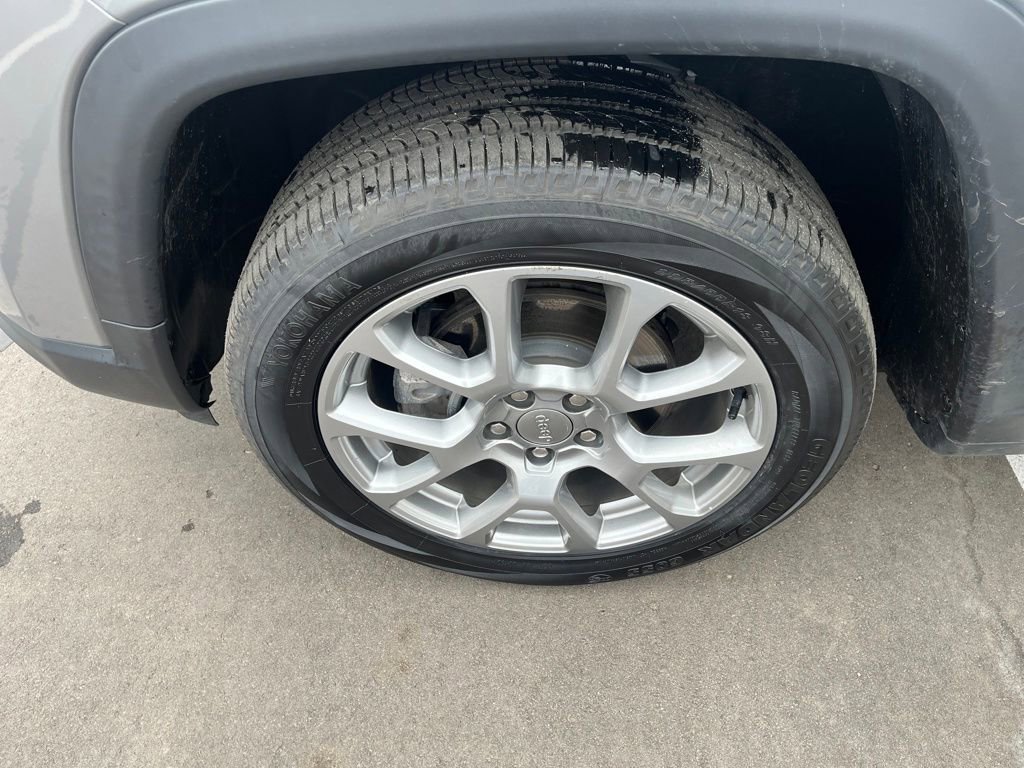 Used 2022 Jeep Compass Latitude image 27