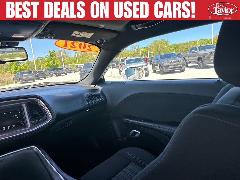 Used 2021 Dodge Challenger SXT RWD image 18