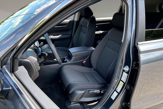 Used 2025 Honda CR-V LX image 19