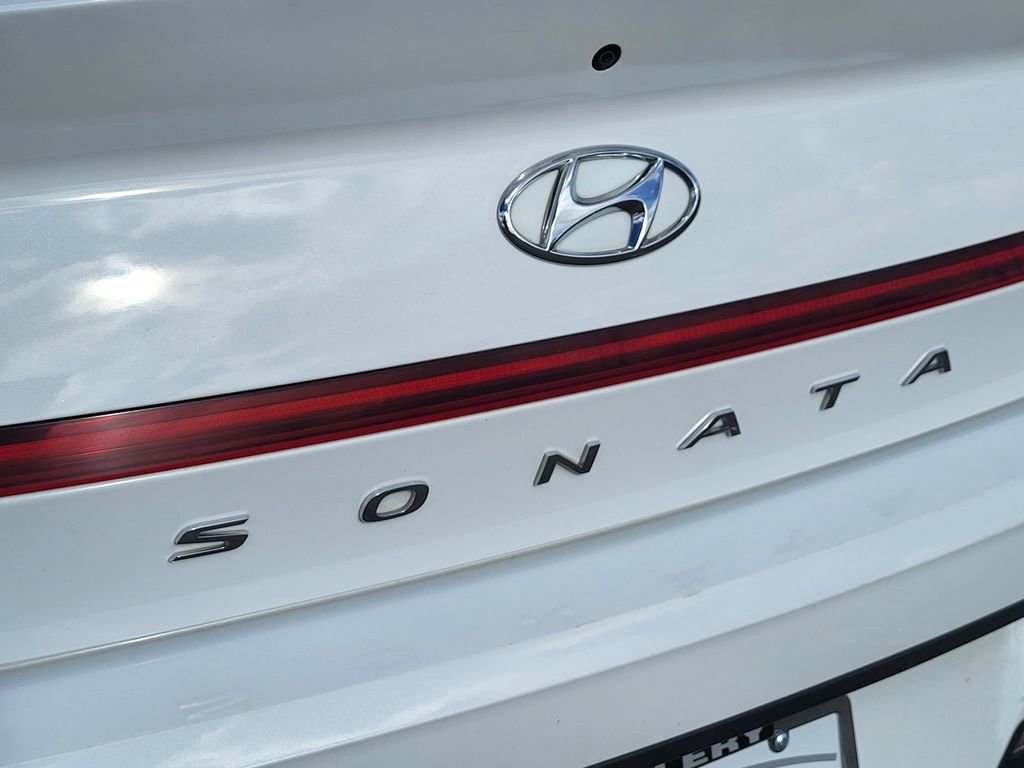 Used 2023 Hyundai Sonata SE w/ Cargo Package image 8