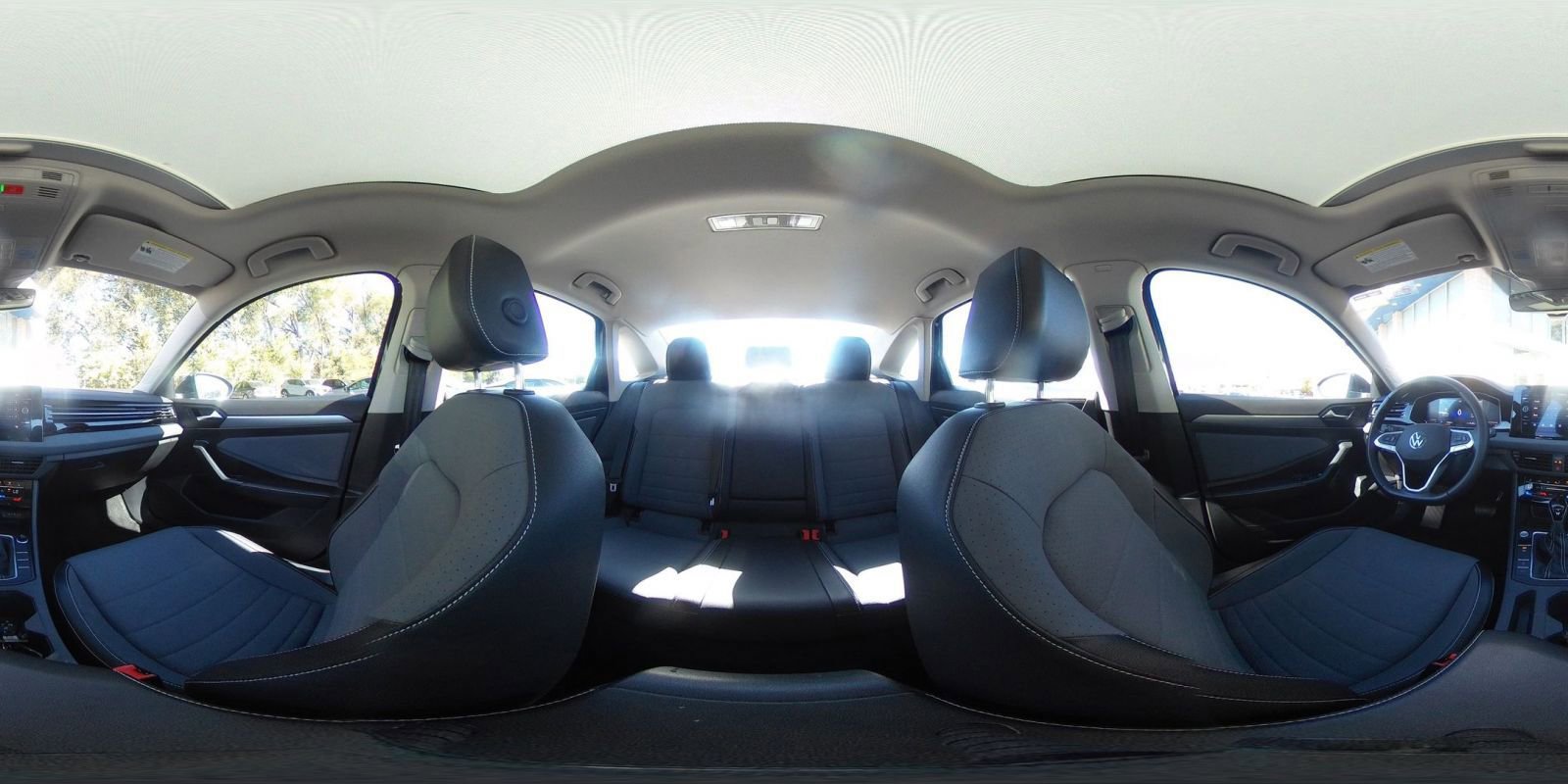 Used 2025 Volkswagen Jetta SE image 41