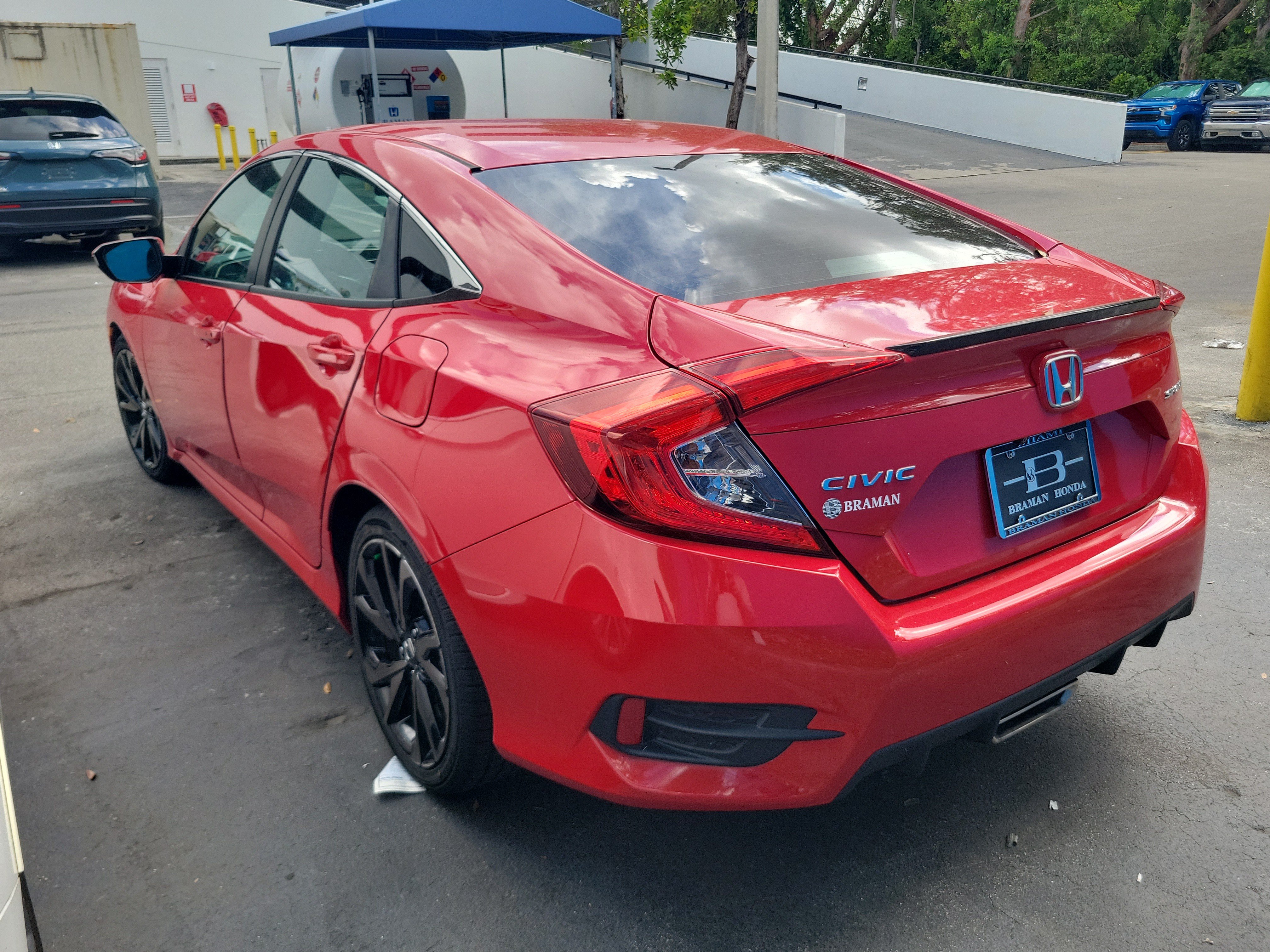 Used 2020 Honda Civic Sport image 4