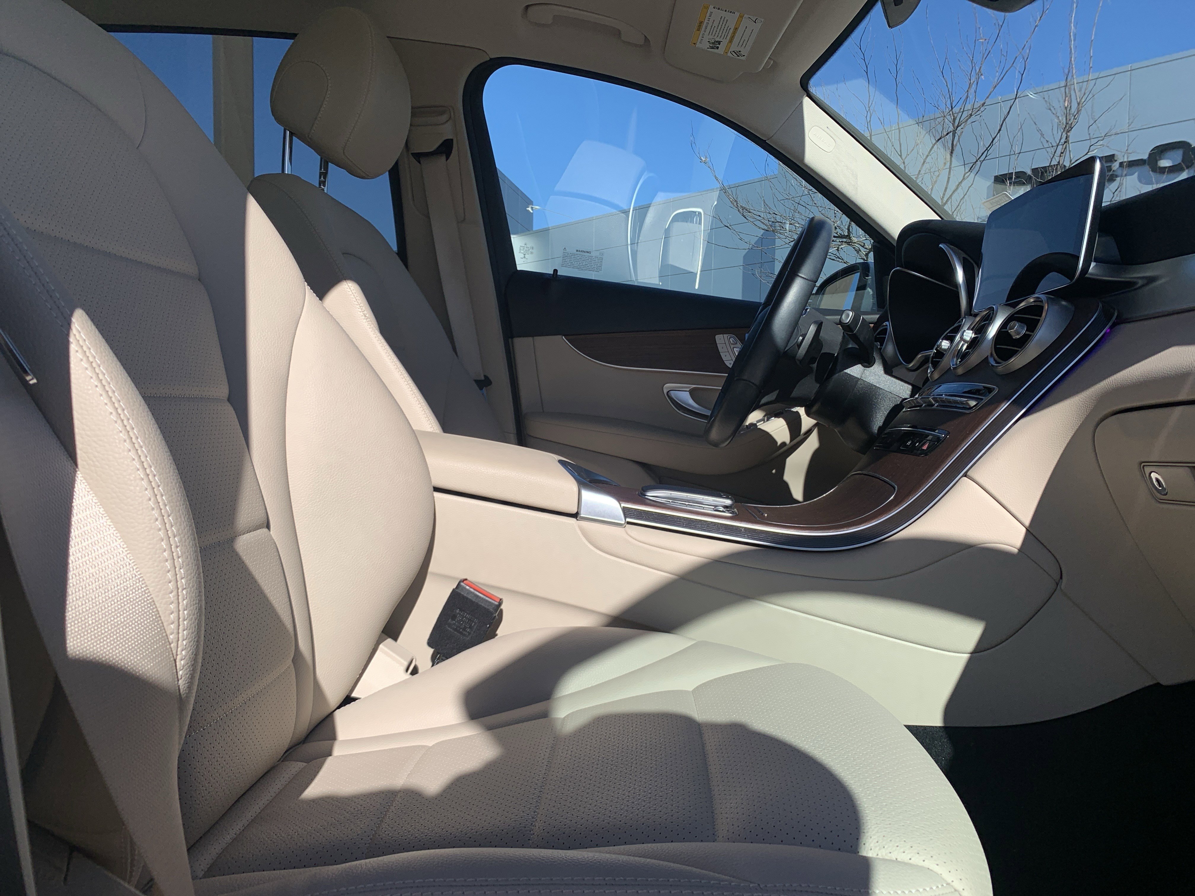 Used 2022 Mercedes-Benz GLC 300 4MATIC image 35