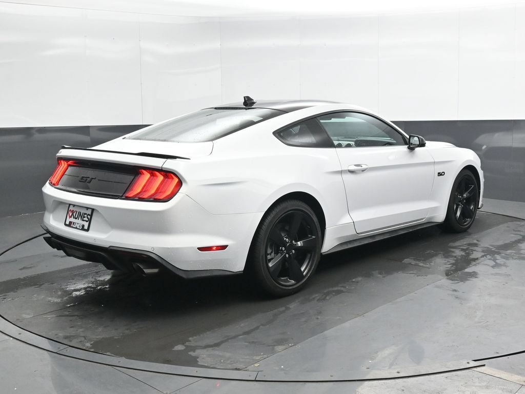Used 2022 Ford Mustang GT Premium w/ Black Accent Package RWD video 2