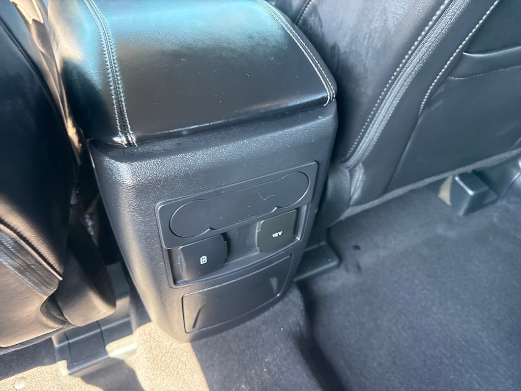 Used 2024 Ford Explorer XLT w/ Equipment Group 202A AWD/4WD image 22