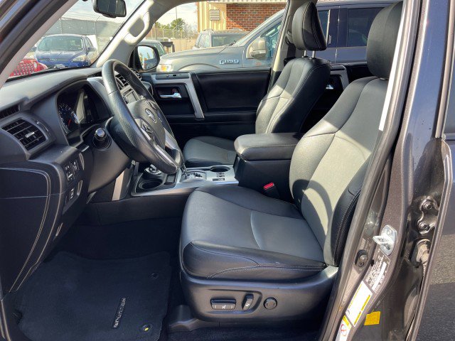 Used 2019 Toyota 4Runner SR5 Premium image 12