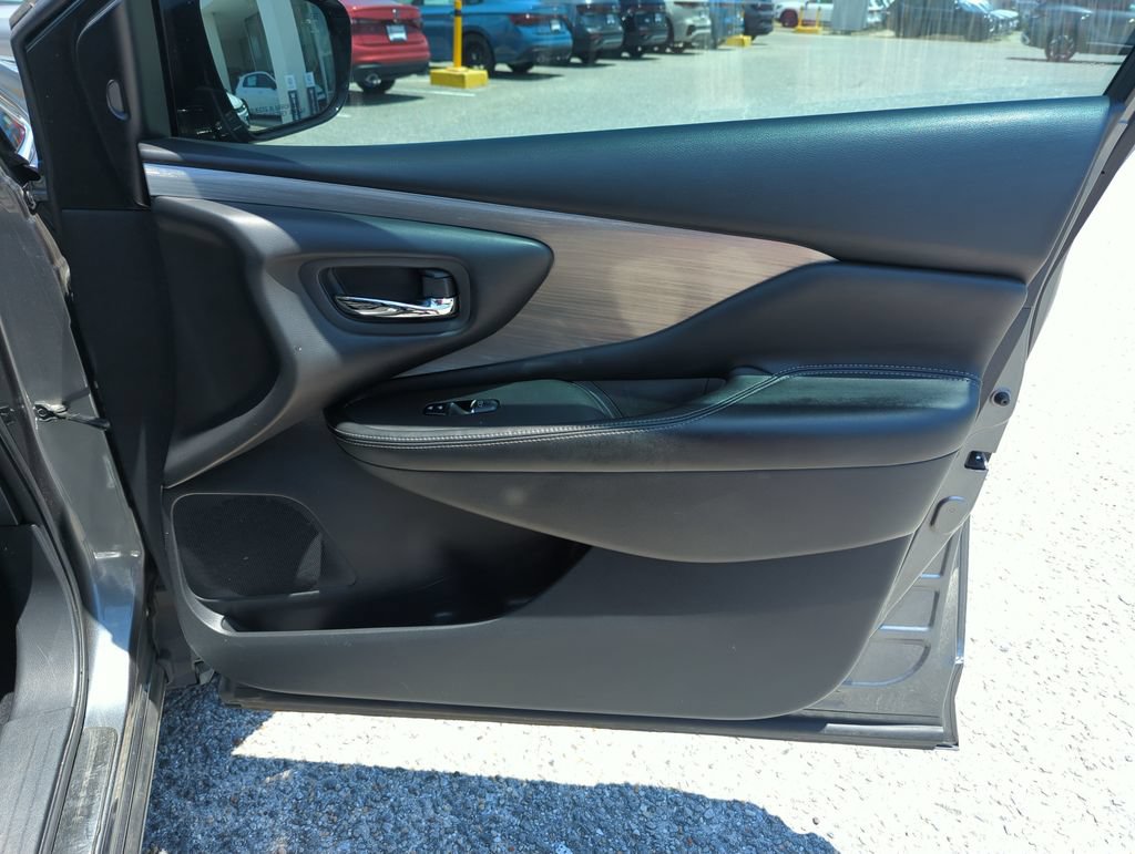 Used 2016 Nissan Murano Platinum w/ Platinum Technology Package FWD image 33