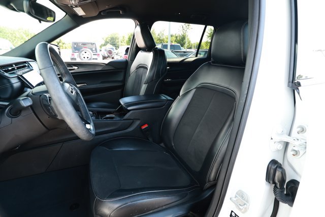 Used 2023 Jeep Grand Cherokee L Laredo AWD/4WD image 24