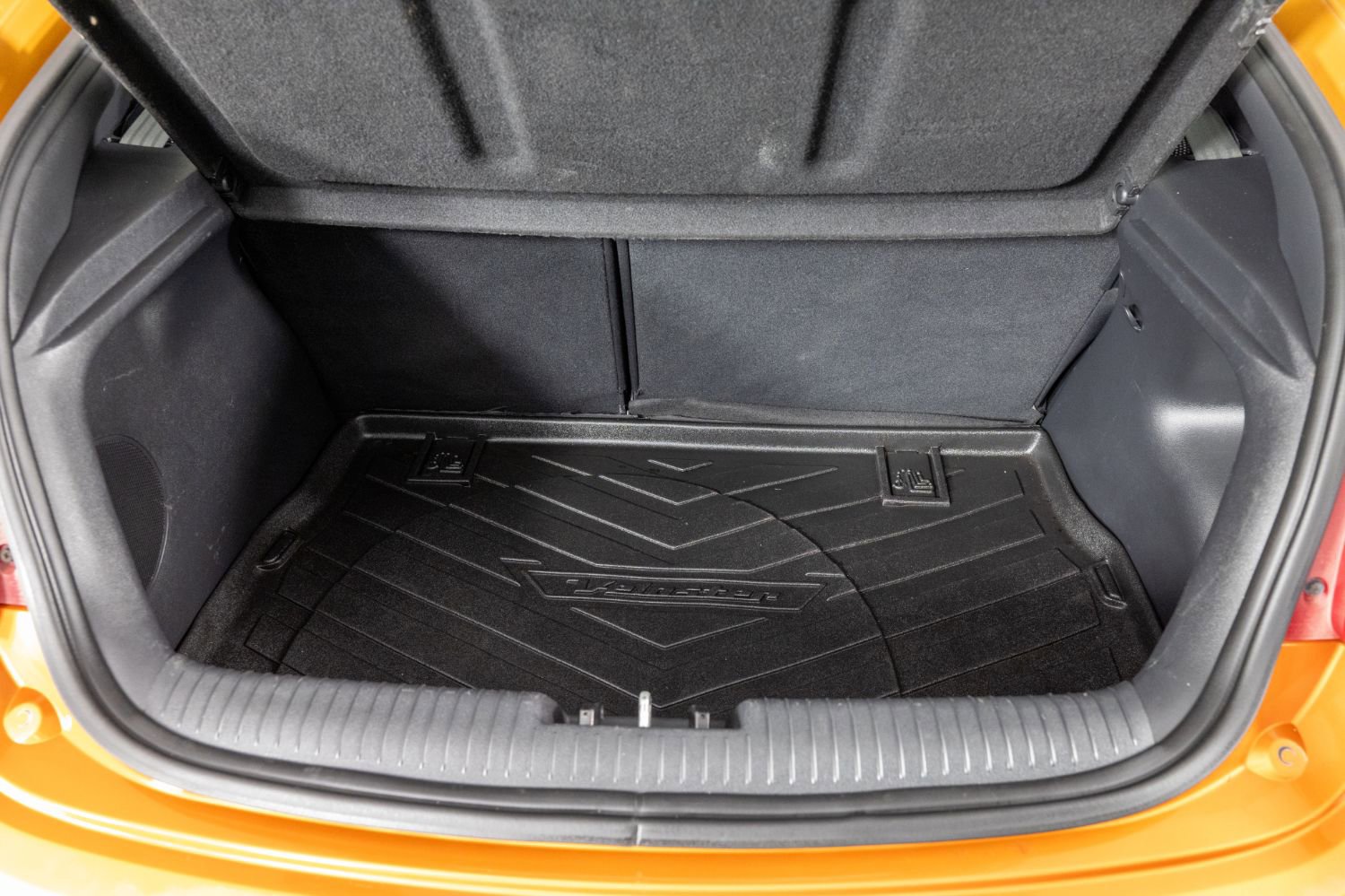 Used 2012 Hyundai Veloster w/ Style Pkg image 31