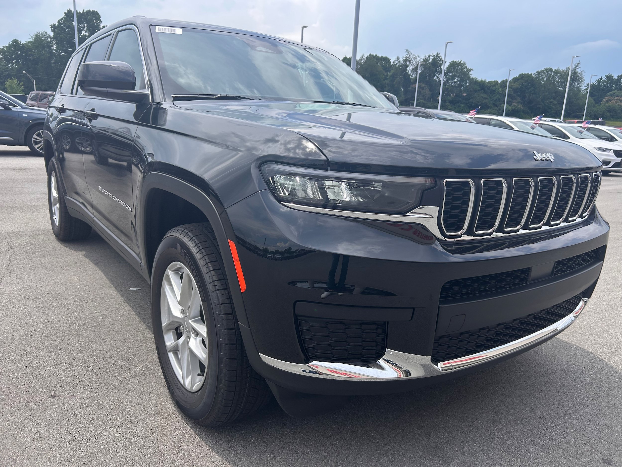 New 2026 Jeep Grand Cherokee L 4WD image 1
