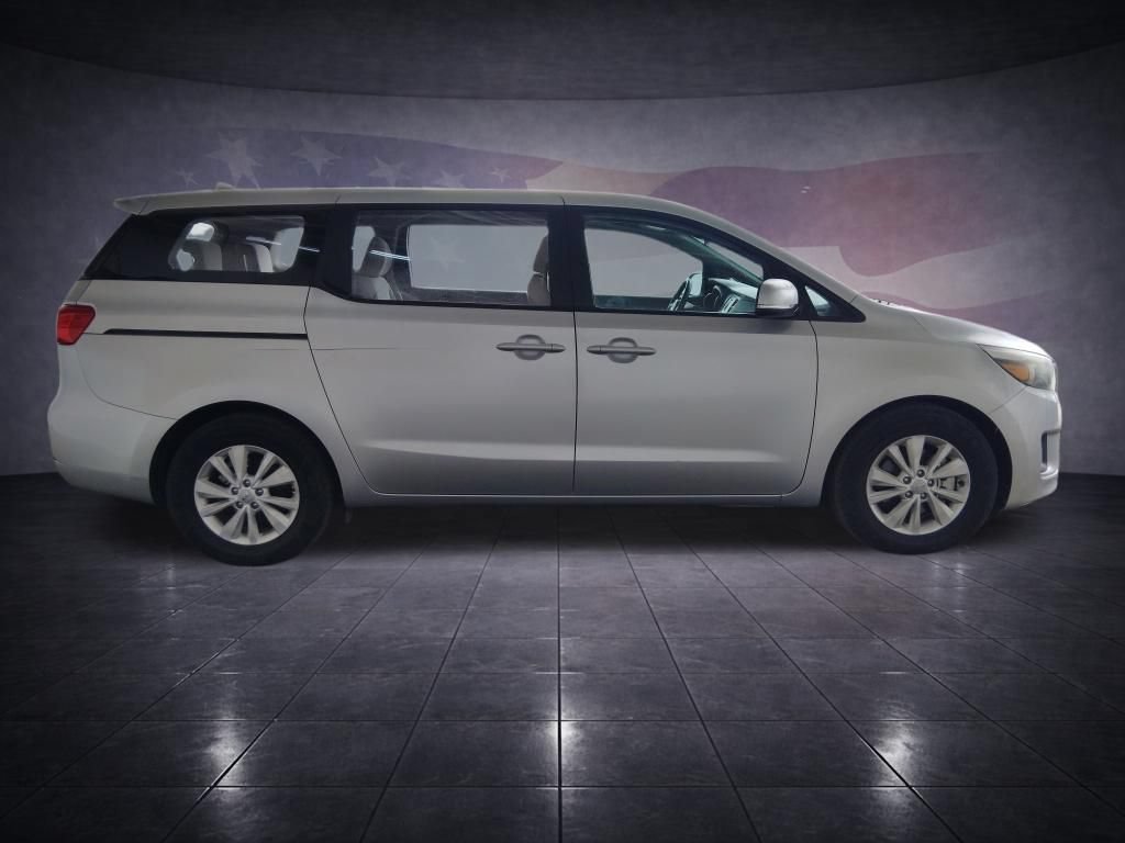 Used 2018 Kia Sedona L FWD image 6
